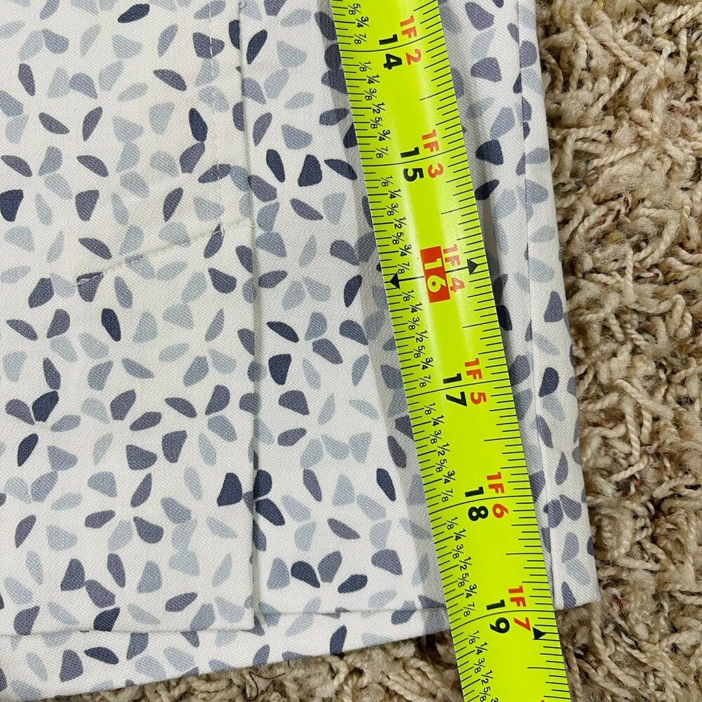 S.C. & CO. Women's Tummy Control Skort Pebble, Size Large (New) - Picture 15 of 16